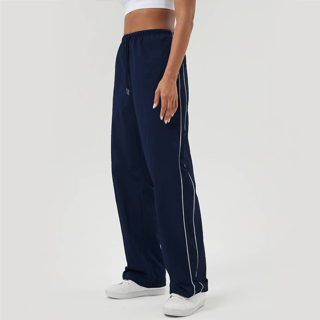Women Color-Blocked Pockets Drawstring Sport Track Pants