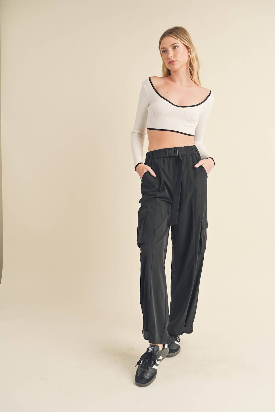 Lightweight Nylon Wide Leg Cargo Pant