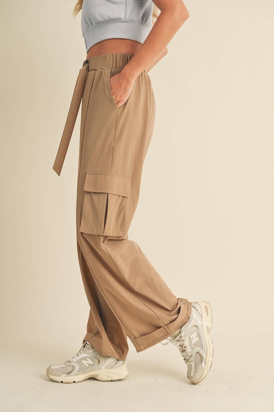 Lightweight Nylon Wide Leg Cargo Pant