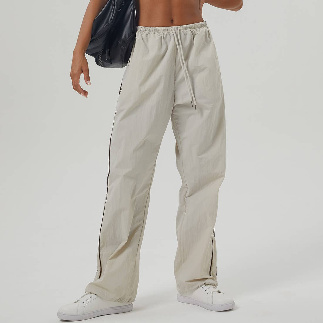 Women Color-Blocked Pockets Drawstring Sport Track Pants