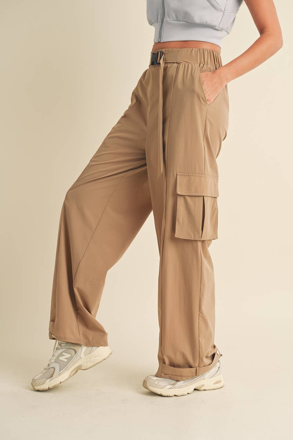 Lightweight Nylon Wide Leg Cargo Pant