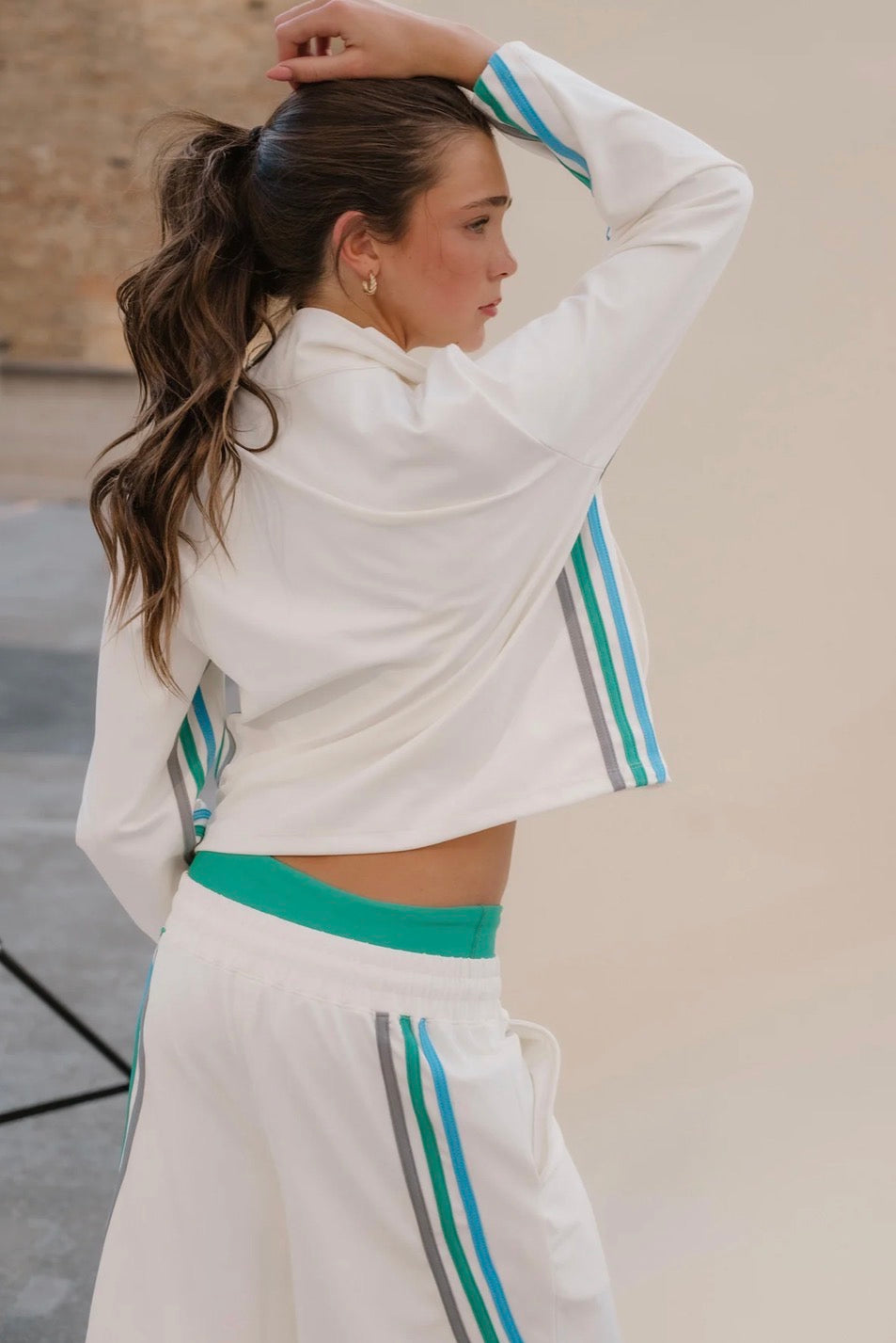 AUG PREORDER Legend Halfzip