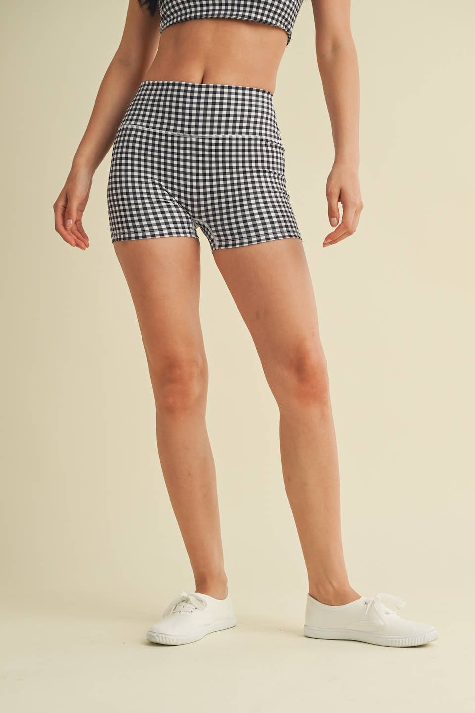 Sweetpea Gingham Short