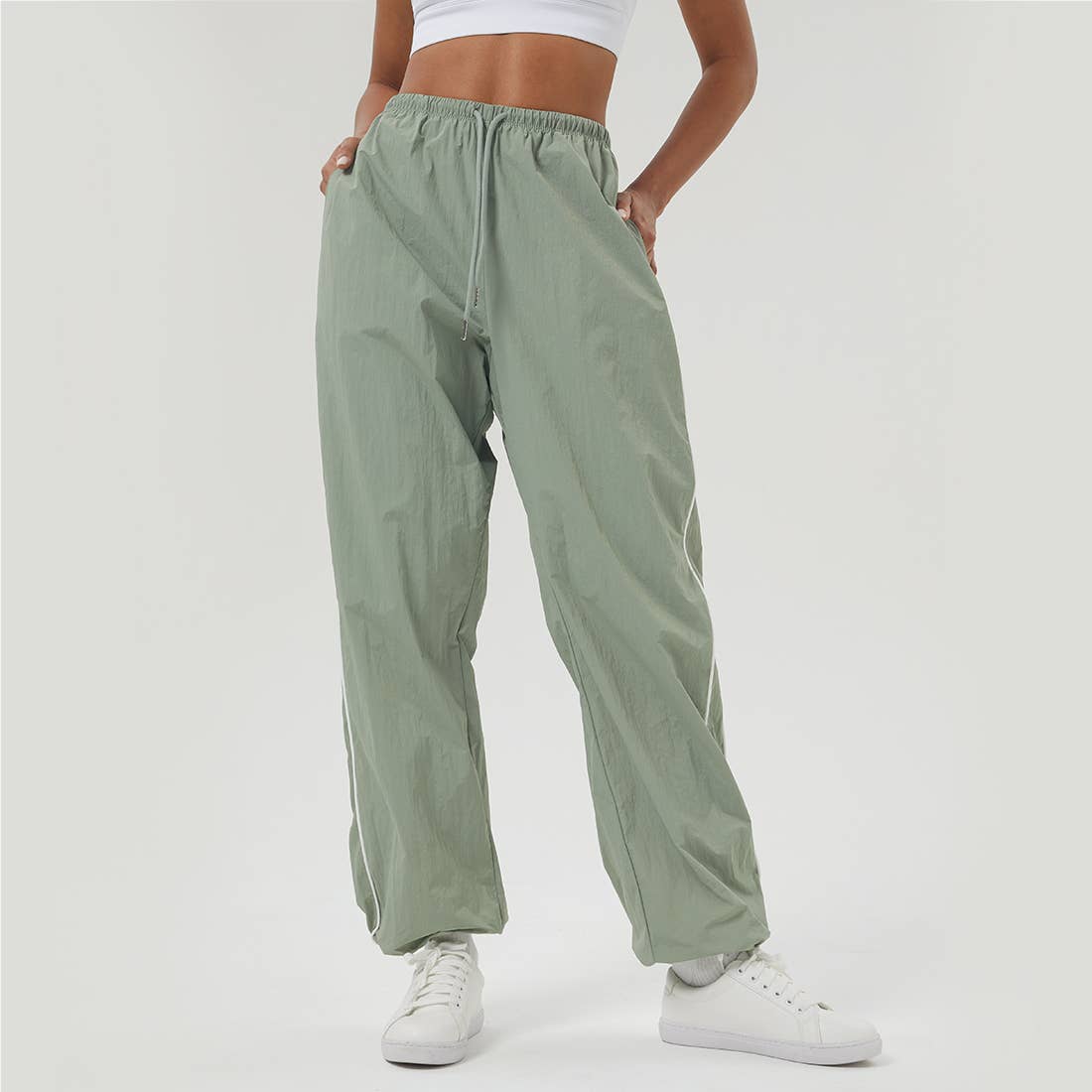 Women Color-Blocked Pockets Drawstring Sport Track Pants