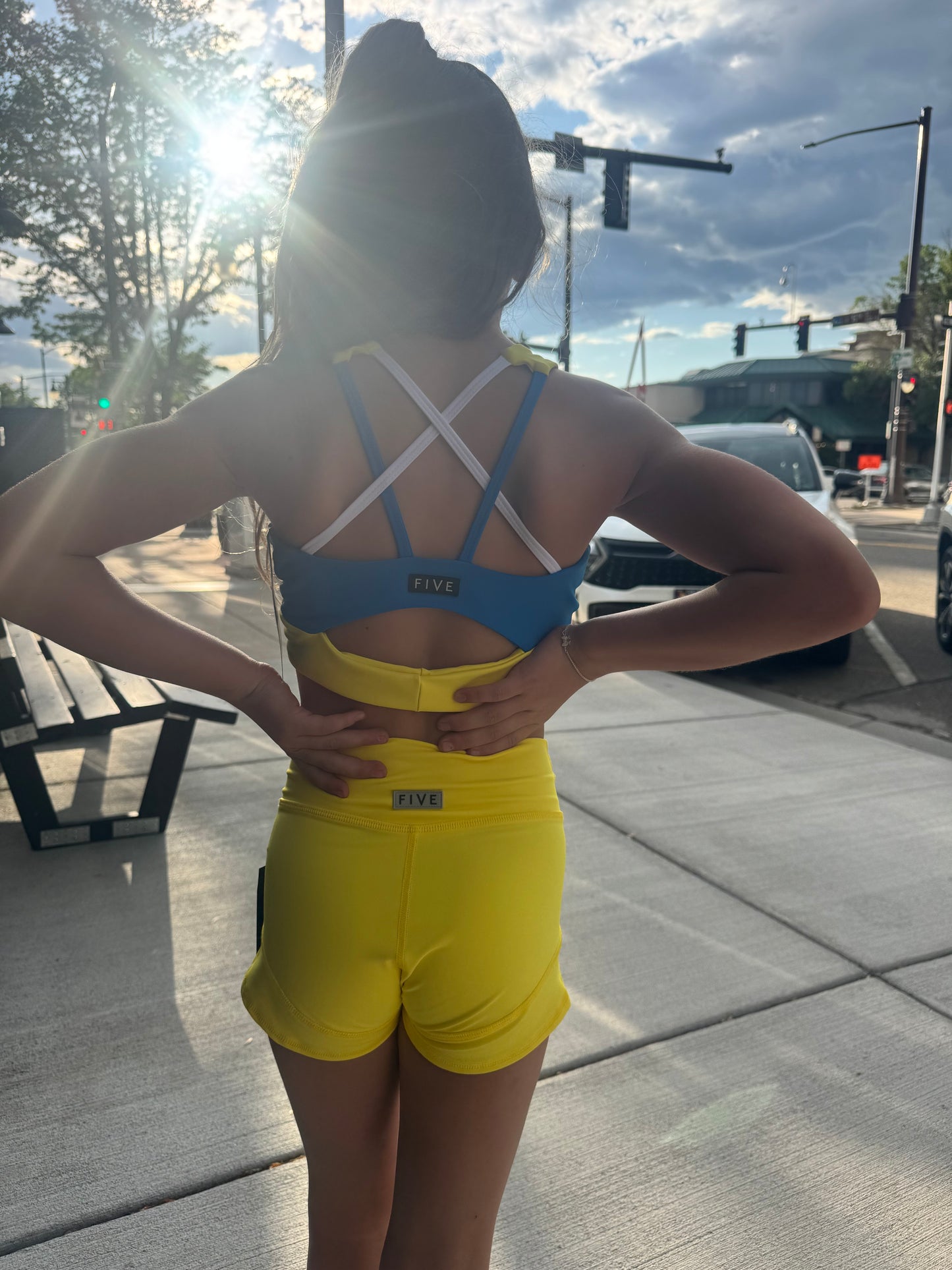 Glow Short