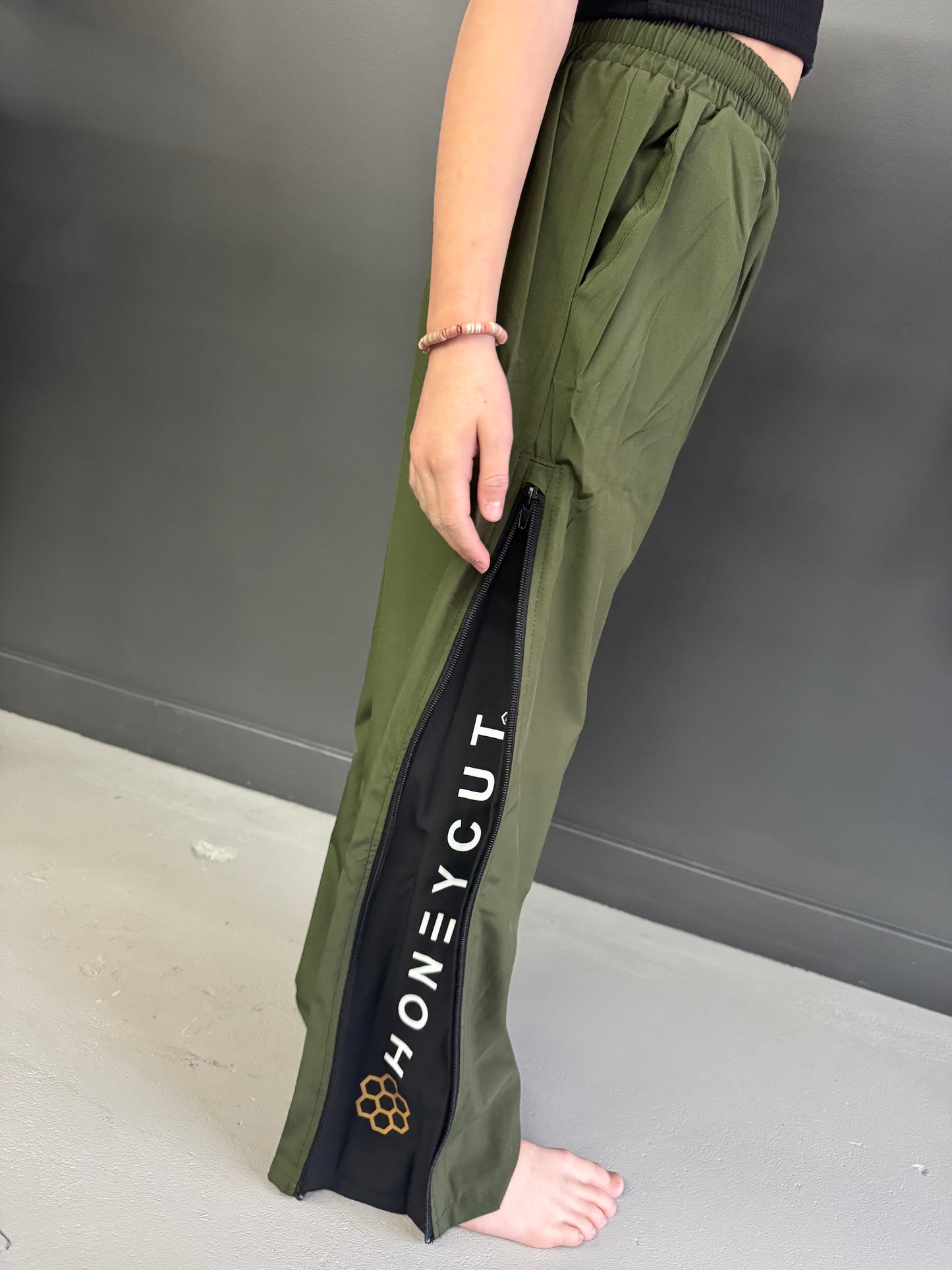 Sneak Peek Pant