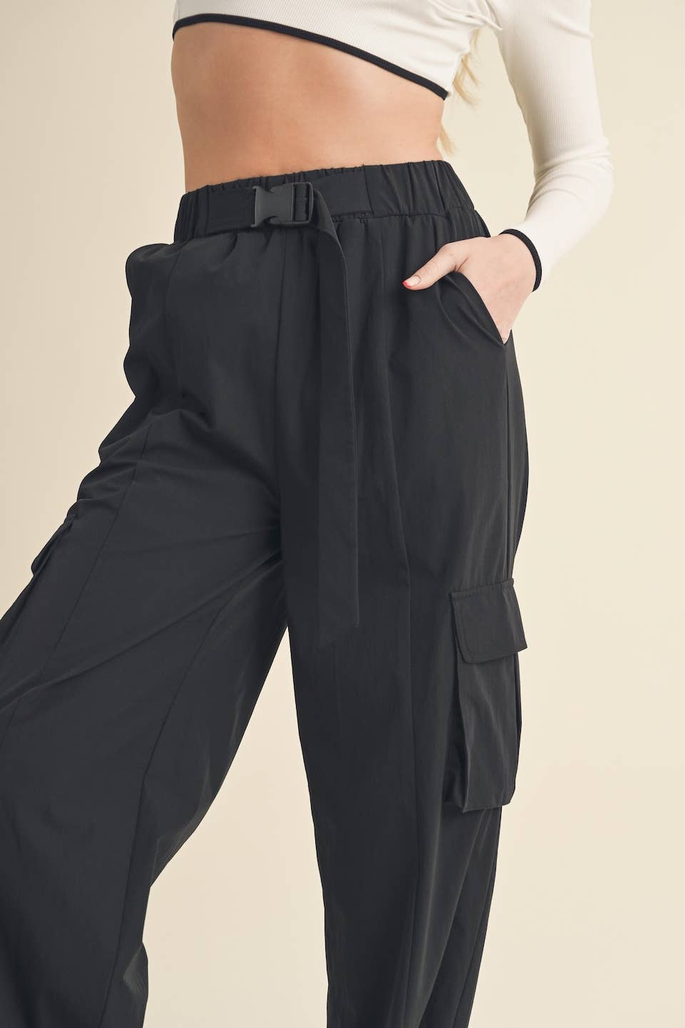 Lightweight Nylon Wide Leg Cargo Pant