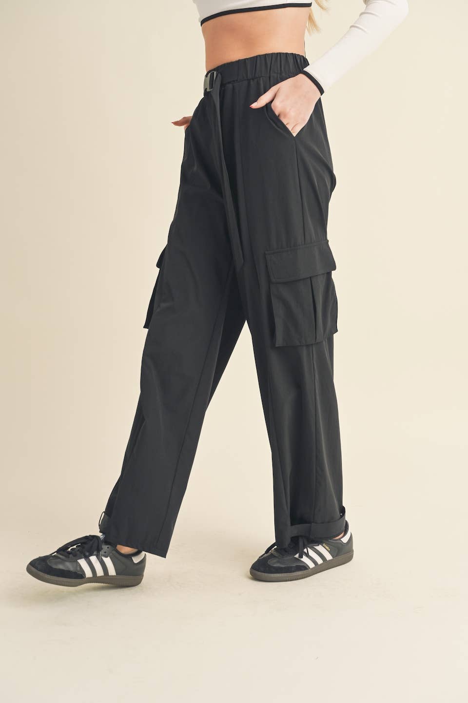 Lightweight Nylon Wide Leg Cargo Pant