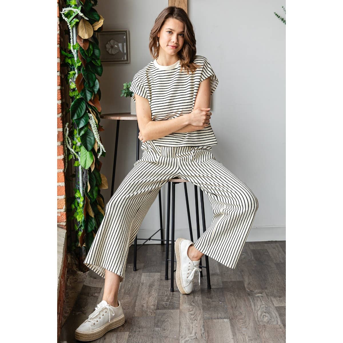 Stripe Texture Knit Front Pocket Long Pants- Ivory