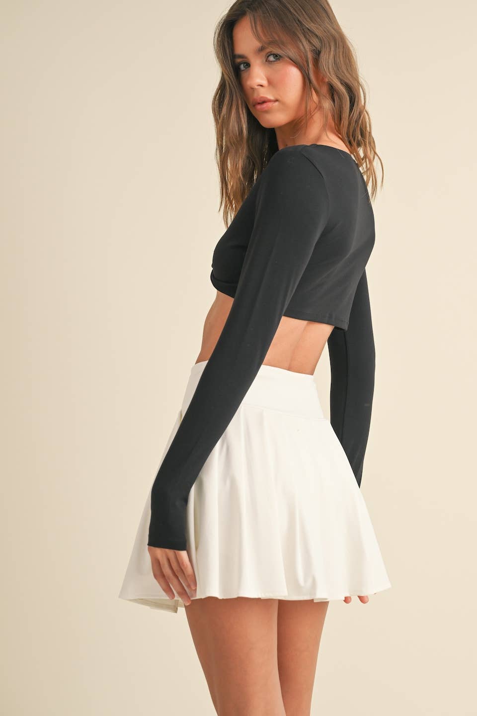 Black Twist Front Long Sleeve Crop Top