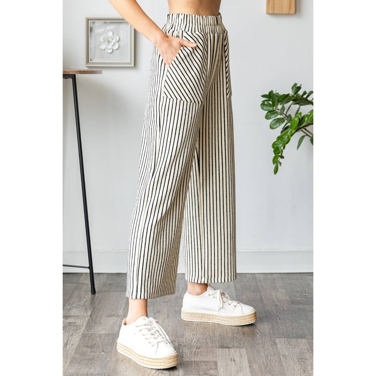 Stripe Texture Knit Front Pocket Long Pants- Ivory