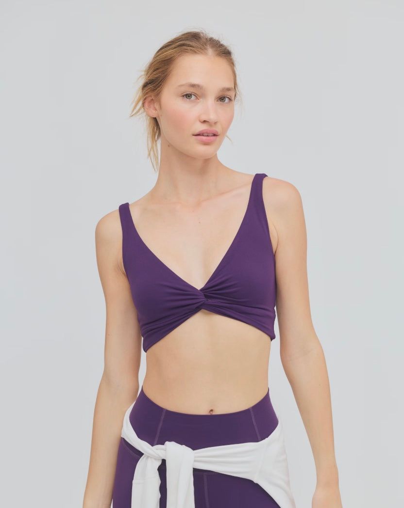 Never Better Twist Crop