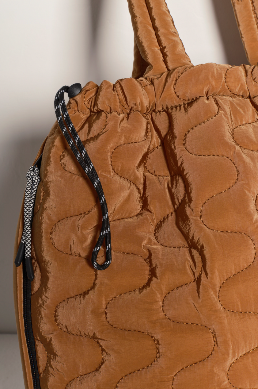Cloud 9 Tote