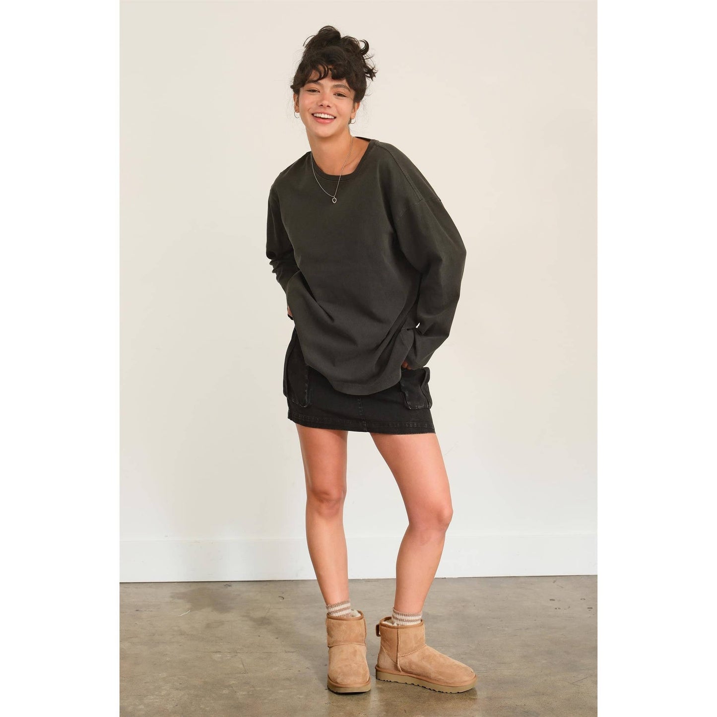 OVERSIZED CREW NECK LONG SLEEVE TEE