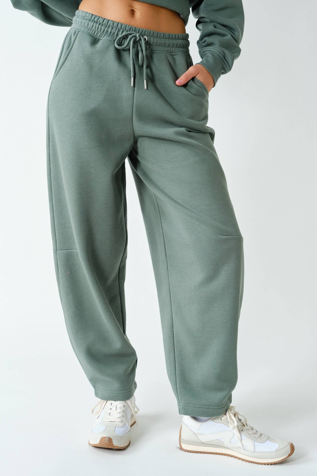 Cotton Fleece Aspen Barrel Sweatpants: SYCAMORE / S:M:L (2:2:2)