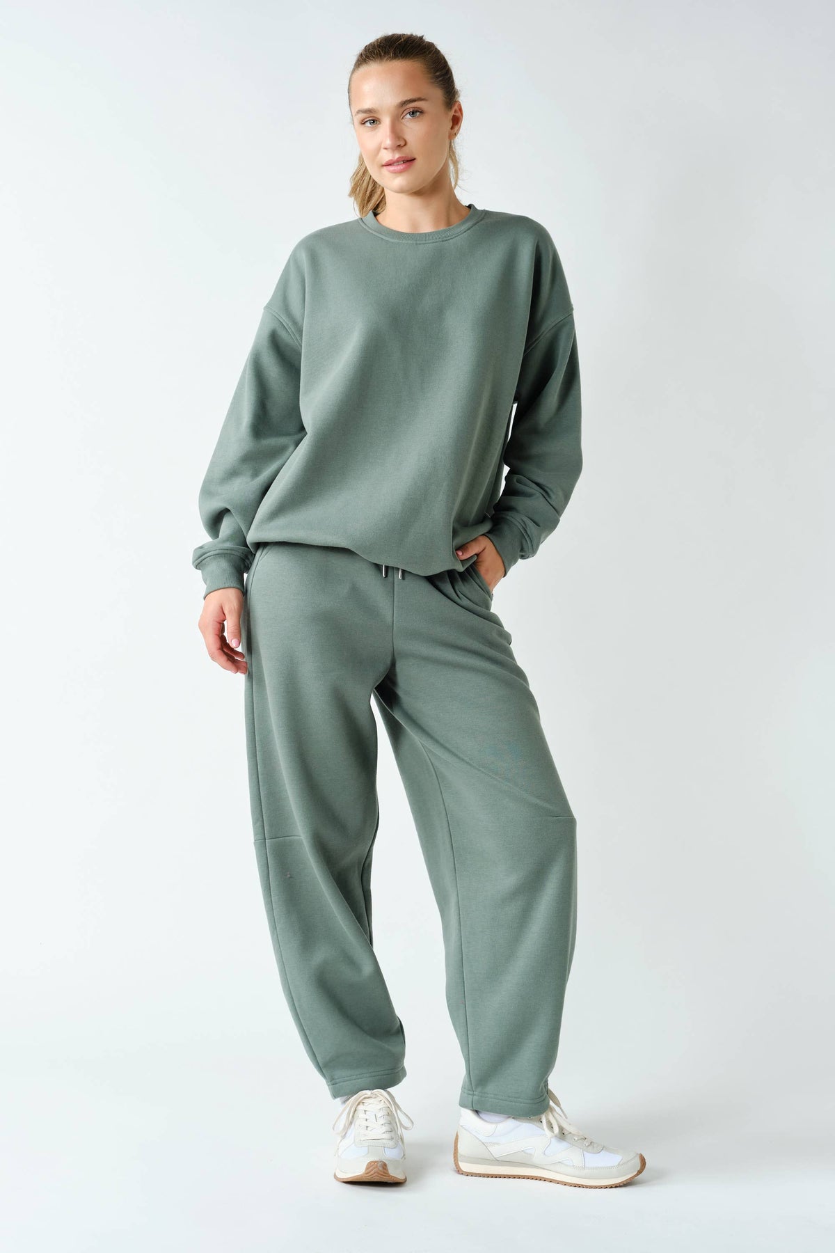Cotton Fleece Aspen Barrel Sweatpants: SYCAMORE / S:M:L (2:2:2)