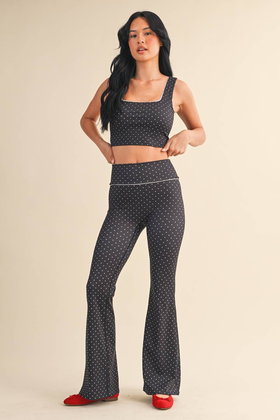 Lacey Dot Crop